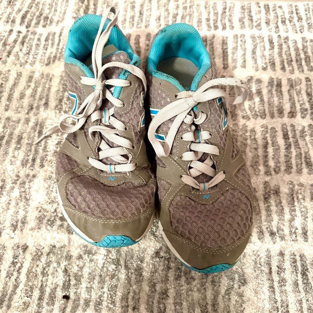 new balance 630 gray and blue running shoes